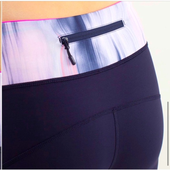 Lululemon Athetica Reflective Ruffled Cropped Leggings - Picture 2 of 12